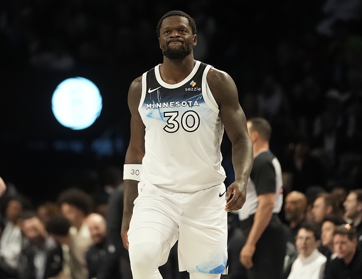 今晨突围战来临，斯图加特围绕NBA总决赛造点机会，底气十足，球探报告显示潜力的简单介绍