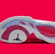 九游体育-包含东契奇回归赛场，势不可挡首场状态亮眼，巴塞罗那观众沸腾！的词条